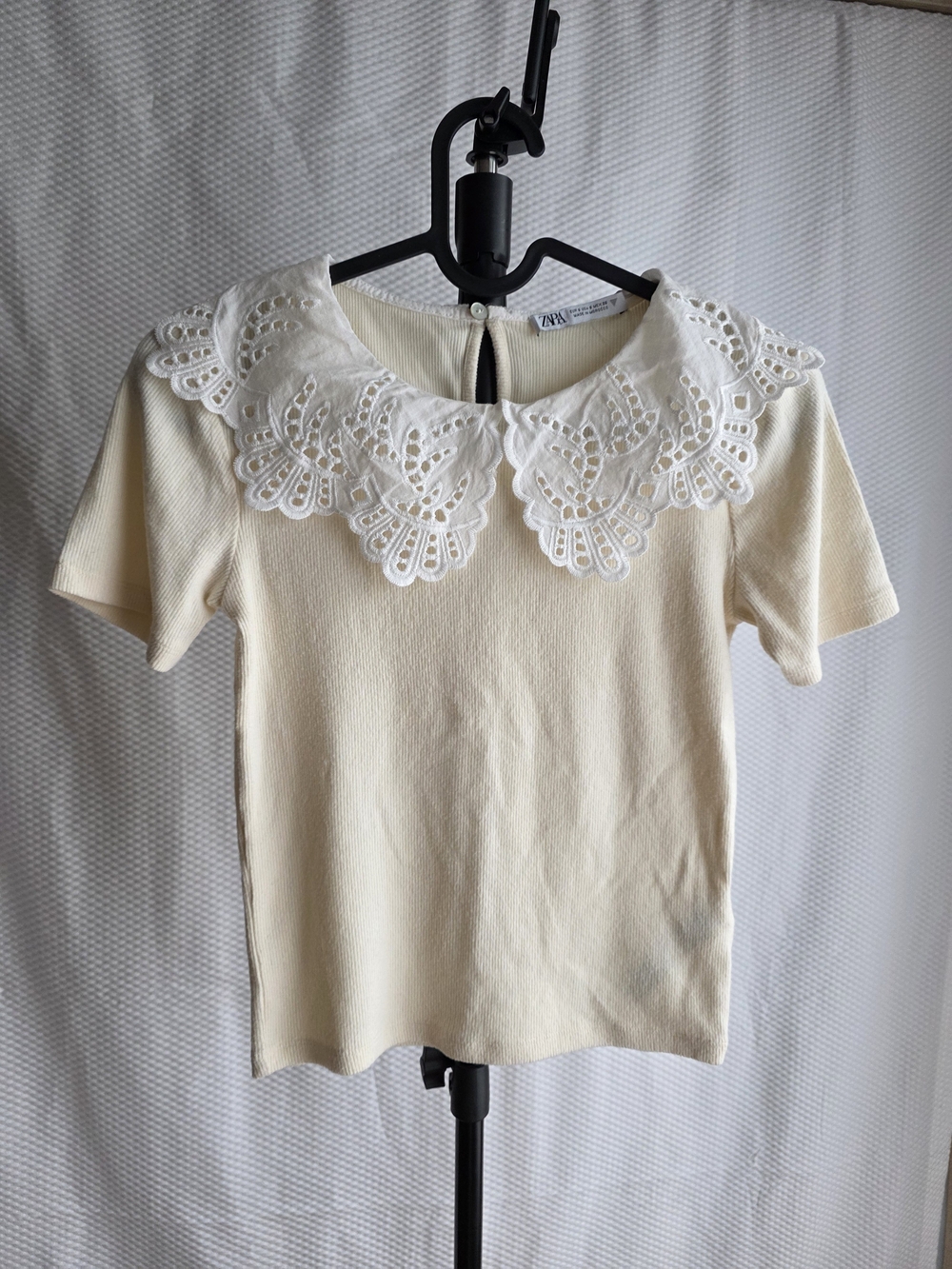 Zara Cream Top with White Lace Peter Pan Collar